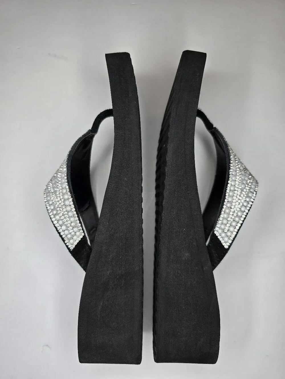 Yellow Box Carine Black Rhinestone Wedge Sandal Flip Flops Size 9 Leather Upper - Picture 3 of 5